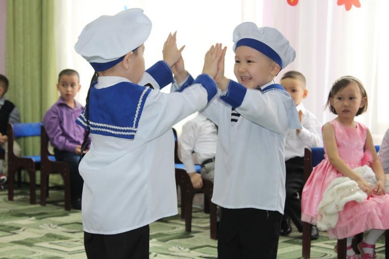 "Ана - гүл, Ана - жыр, Ана - өмір шуағы" мерекелік ертеңгілі